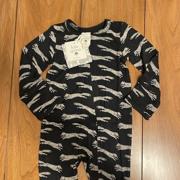 Kate Quinn Zipper Footie Black Jumping Fox Super Soft Modal NWT NIB 6-9M - Picture 2 of 7